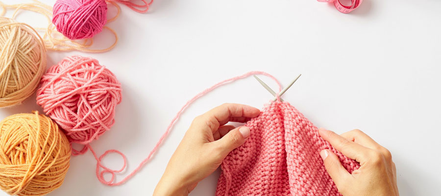 Tricoter des vêtements pour filles